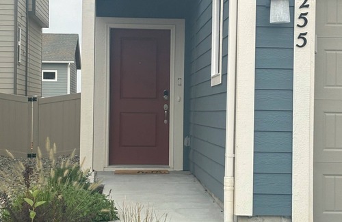 Southeast Colorado Springs House | Stunning 3-bedroom house in terrific Colorado Springsneighborhood.