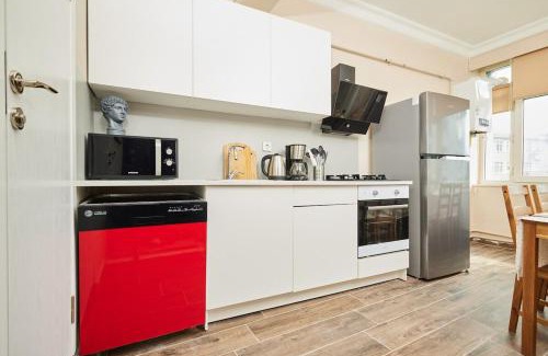 Iskenderpasa Apartment | Stunning 3BR 3Bathroom 3AC near Metro D3