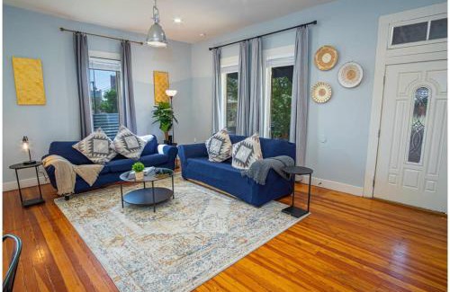 Near East Side House | Stunning 3BR2BA Haven in Downtowns Heart