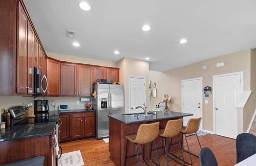 Rock Hill House | Stunning 3k sq ft 4-bedroom Family house in Rock Hill -9 mins from downtown-