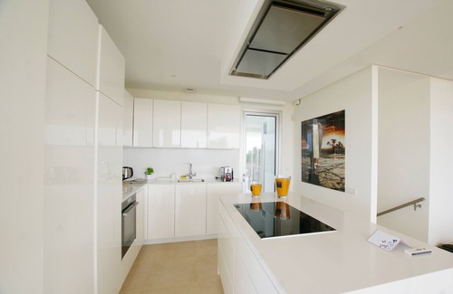 Marbella Villa | Stunning 4 bed Marbella villa, private (heated) pool, Air Con, WIFI nr beach