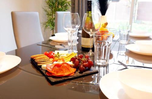 Didsbury Apartment | Stunning 4-Bedroom Didsbury Home
