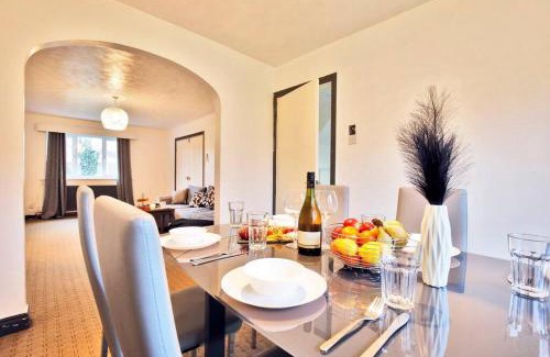 Didsbury Apartment | Stunning 4-Bedroom Didsbury Home