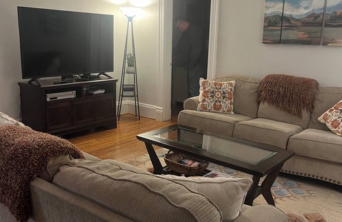 Hammondsport House | Stunning 4-bedroom house with AC and WiFi in the quaint town of Hammondsport