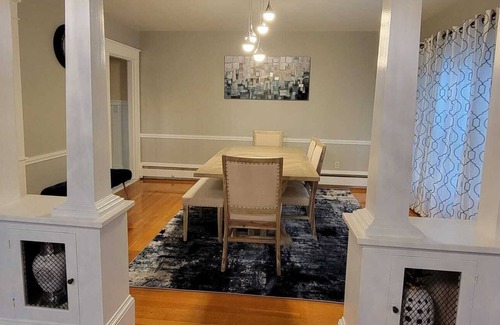 Manchester House | Stunning 4 season private home