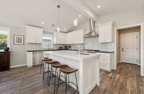 Thousand Oaks House | Stunning 4BR+3BA Pool Home!