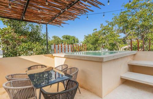 Ek Balam Village Villa | Stunning 4br - Rooftop Pool, 5 mins to beach
