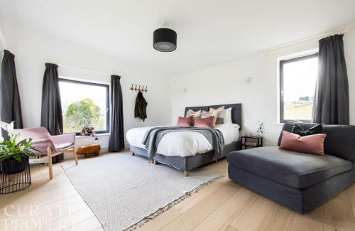 Bath House | Stunning 5 Bedroom New Build with Amazing Views!