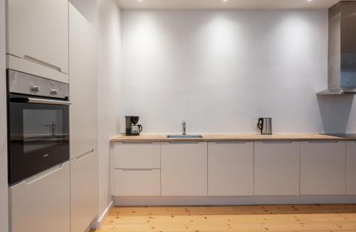 København V Apartment | Stunning 5 BR Apartment by The Lakes