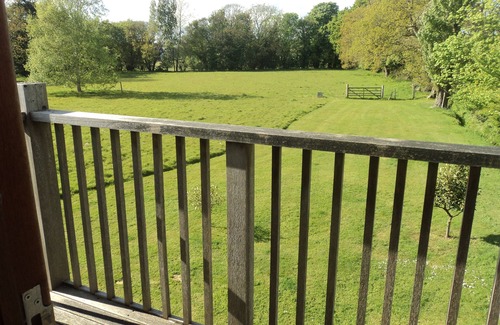 Chichester House | Stunning 5 Star cottage set in 4 acres in AONB. Close to beach/harbour. Sleeps 4