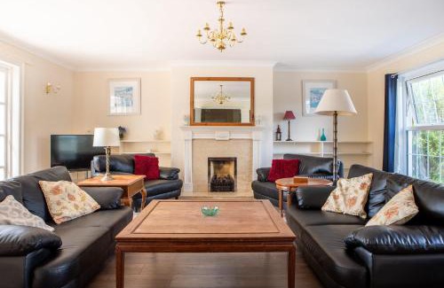 Widemouth Bay House | Stunning 6 Bedroom Cottage near Cornish Coast