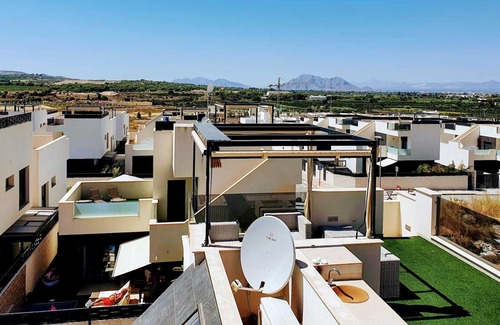 Benijofar Villa | Stunning and modern 3 bed villa with private pool