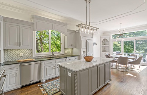Gallatin House | Stunning And Spacious Nashville Home With In-Ground Pool On The Lake!