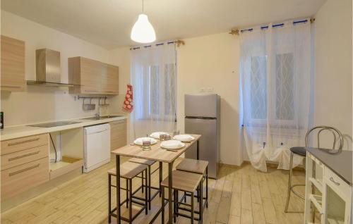 Uscio Apartment | Stunning Apartment In Uscio With Wifi