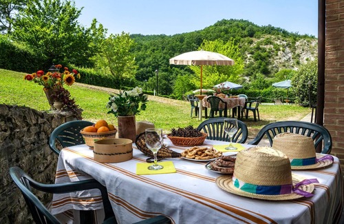 Apecchio Apartment | Stunning apartment in Apecchio PU