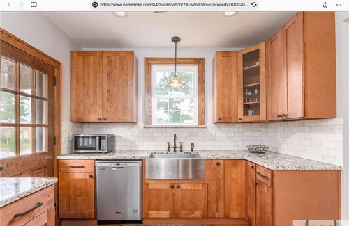 Parkside House | Stunning Ardsley Park bungalow in duplex classic brick building