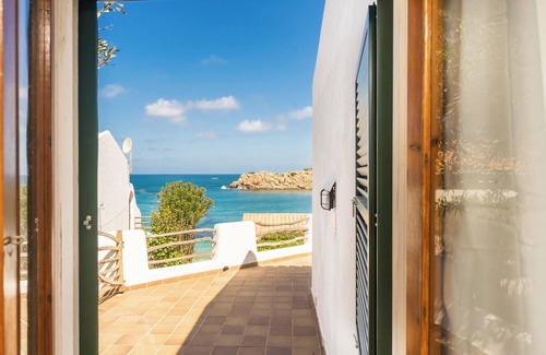 Arenal d'en Castell House | Stunning beach house in Arenal d’en Castell, Menorca