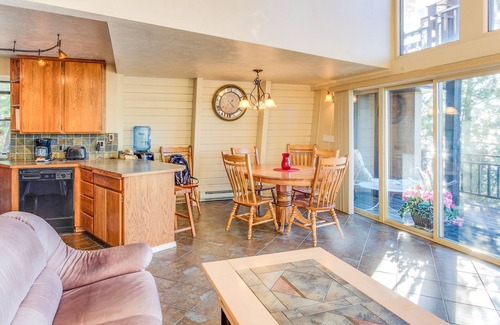 Harrison House | Stunning Bay Front Home with Lake Views, Private Dock, Gas Grill, and Free WiFi