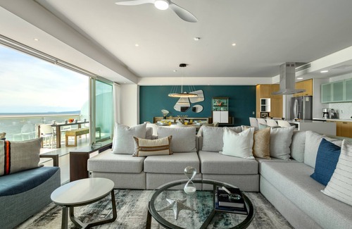 North Hotel Zone Condo | Stunning Beach Front Condo in Peninsula Tower 1! 3BD Condo for rent in North Hot