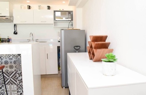 Zona Hotelera Condo | Stunning beach views, amazing spot at Villas Marlin, steps away from the beach.