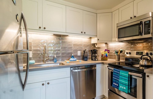 Kihei Condo | Stunning BEACHFRONT Ground Floor Condo – Fully Renovated & Ready to Welcome You