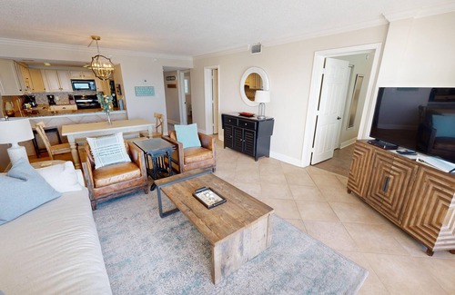 Seaspray Condo | Stunning BH 301A w/Seasonal Beach Service