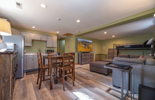 Blue River House | Stunning Breckenridge Lodge-Minutes from Breckenridge Ski Resort