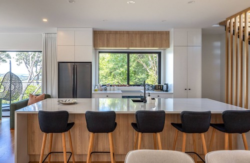 Ostend House | Stunning bush & sea views with modern design and architecture