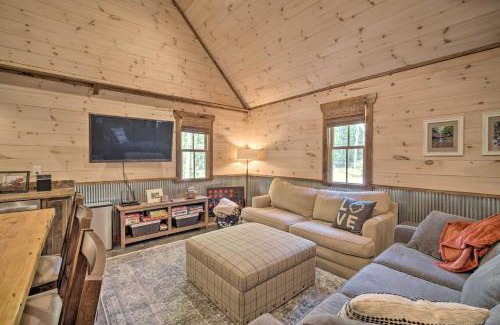 Rising Fawn House | Stunning Cabin Getaway with Private Hot Tub!