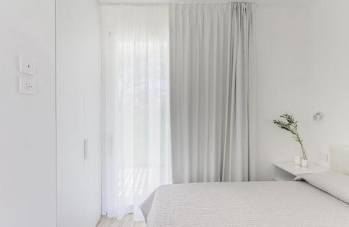 La Pelosa Apartment | Stunning Capo Falcone Charming Apartments nm1359