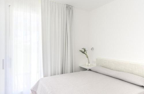 La Pelosa Apartment | Stunning Capo Falcone Charming Apartments nm1359