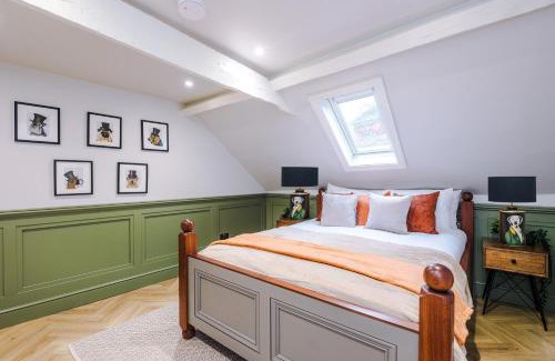 York Apartment | Stunning Central York Apartments - Sleep 18