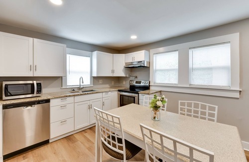 Optimist Park House | Stunning Charlotte Retreat ~ 2 Mi to City Center!
