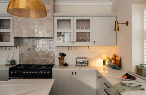Redcliffe Apartment | Stunning Chelsea Garden Apartment