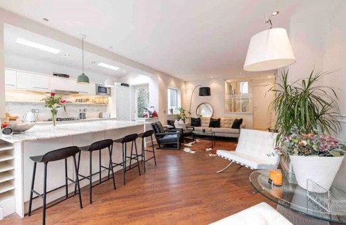 Clapham Apartment | Stunning Clapham Old Town Apartment
