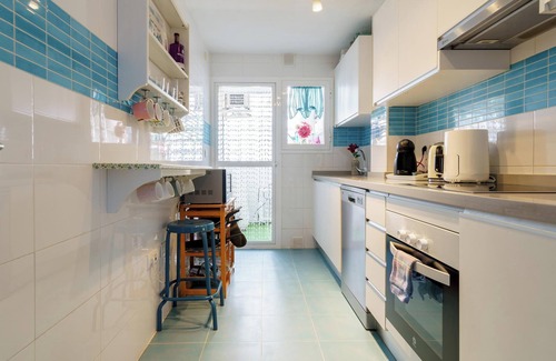 Benalmadena Apartment | Stunning, comfortable apartment with sea views, large private terrace & wifi