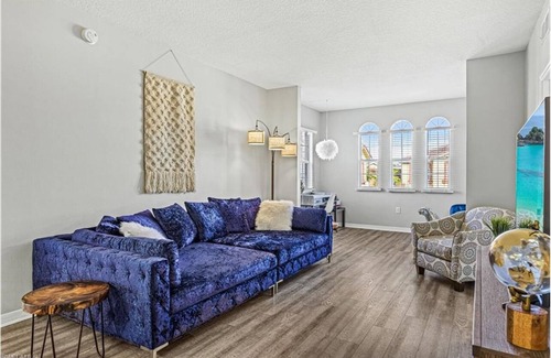 Iona Condo | Stunning Condo 15 minutes from Ft. Myers & Sanibel beach