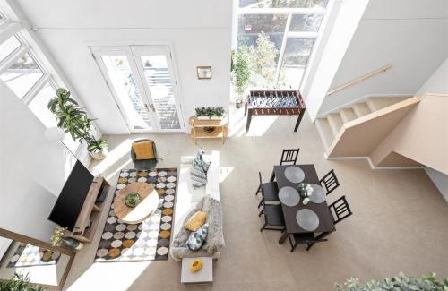 Downtown Indianapolis House | Stunning CozySuites on Mass with Parking