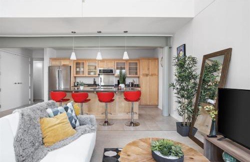 Downtown Indianapolis House | Stunning CozySuites on Mass with Parking