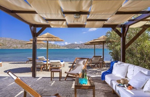 Elounda Villa | Stunning Crete Villa | Elounda Seafront.