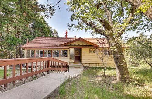 Running Springs House | Stunning Deck Views Cozy Running Springs Cabin