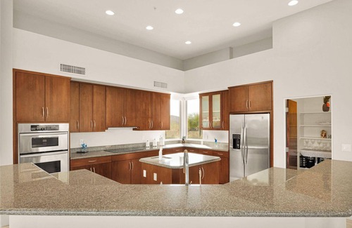 Troon North House | Stunning Desert Contemporary | Golf, Gated & Pool