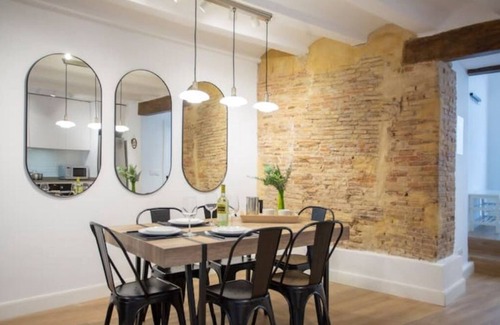 La Seu Apartment | Stunning Duplex In El Carmen