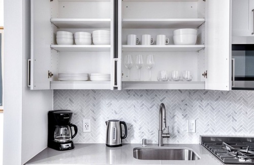 Downtown Seattle Apartment | Stunning First Hill Studio w/Gym & Coworking, by Blueground