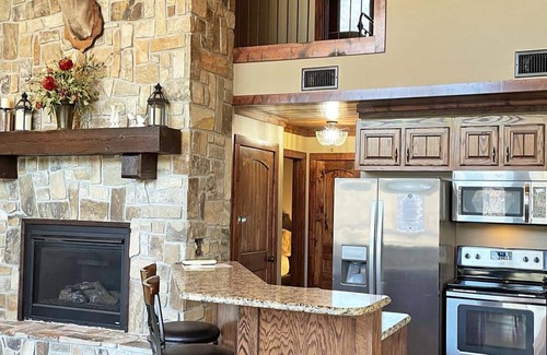 Broken Bow Cabin | Stunning Fishing Quarry Pond Front Cabin/Firewood!