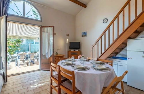 Meschers-sur-Gironde House | Stunning villa for 5 people with WIFI, TV, terrace and pets allowed