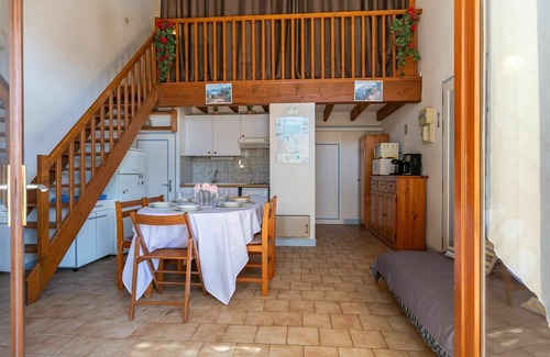 Meschers-sur-Gironde House | Stunning villa for 5 people with WIFI, TV, terrace and pets allowed