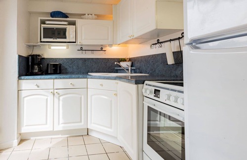 Creances House | Stunning private villa for 2 people with WIFI and pets allowed