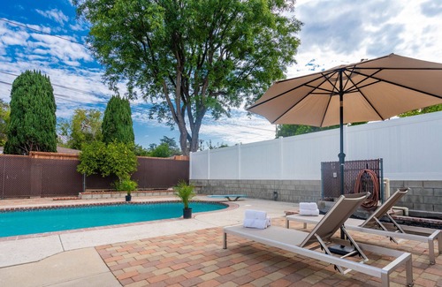 Sunland-Tujunga House | Stunning Gated Pool House