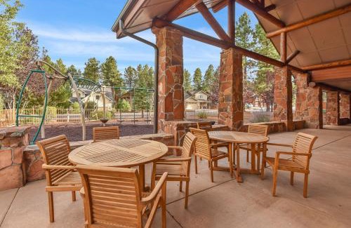 Flagstaff House | Stunning Golf Course View Home in Flagstaff Ranch